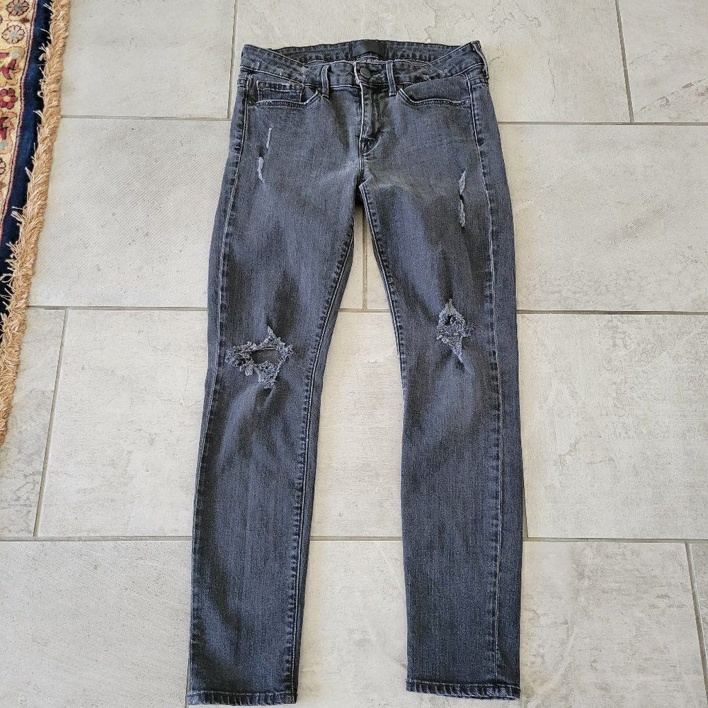 VINCE  JEANS Size 27‎